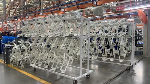 雅迪將持續(xù)不斷加強(qiáng)智能經(jīng)濟(jì)與實(shí)體經(jīng)濟(jì)的深度融合